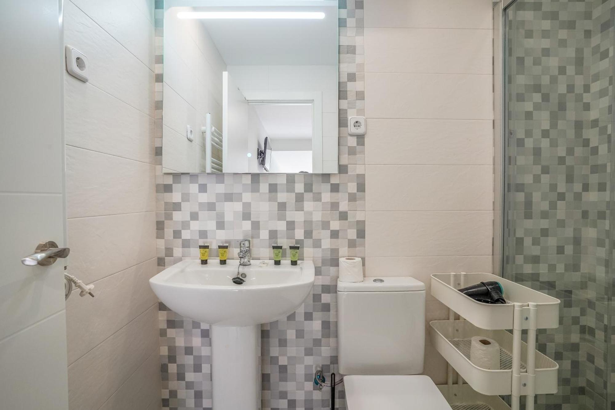Modern Duplex-2Bedrooms 1.5Baths-Delicias Madrid Exterior photo